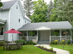 Efficiency1 - Porch and Garden